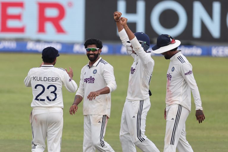 ২৮৪ রানে অল আউট শ্রীলঙ্কা, কপিলকে ছুঁয়ে নজির জাদেজার!
