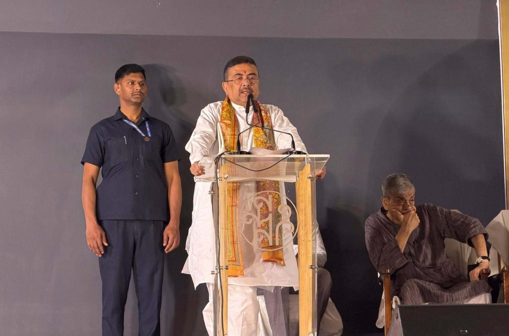 ‘জতুগৃহ’ নিউমার্কেট, মমতার সরকারকে কটাক্ষ শুভেন্দুর