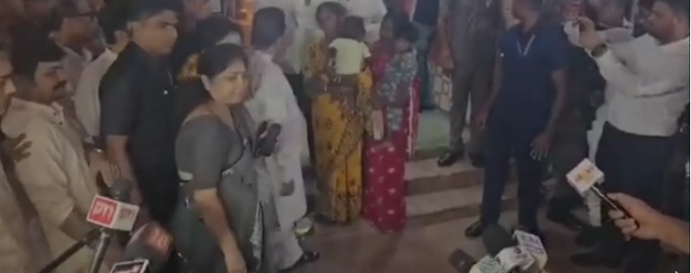 দুধ গরমের বিতর্কিত ফুটপাথবাসীর পাশে রাজ্যের মুখ্যমন্ত্রী শুভেন্দু অধিকারী !
