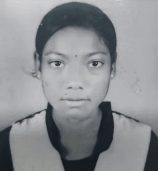 স্কুলে যাওয়ার পথে মালগাড়ির ধাক্কায় মৃত্যু ছাত্রীর