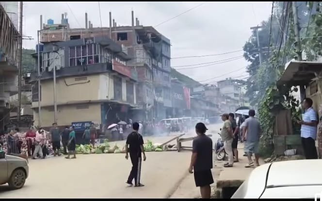 নতুন করে সংঘর্ষে ফের উত্তপ্ত মণিপুর !