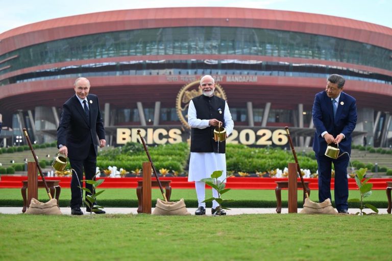 বিরল খনিজকে অস্ত্র বানানো নিয়ে সতর্কবার্তা, মোদীর সঙ্গে সহমত চিন-রাশিয়াও