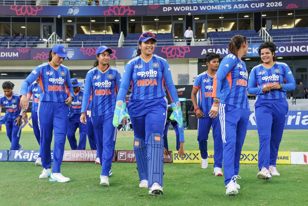 Women’s Asia Cup: শেফালির ঝড়ে ফাইনালে ভারত, কিন্তু ব্যাটিং চিন্তা রয়েই গেল