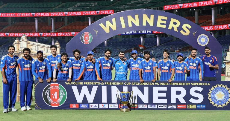 আফগানিস্তানকে হারিয়ে সিরিজ ৩-০ ভারতের
