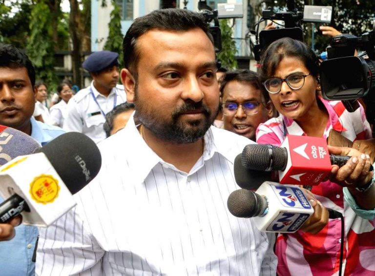 জমি দুর্নীতি মামলায় গ্রেপ্তার অভিষেকের আপ্ত-সহায়ক সুমিত রায়