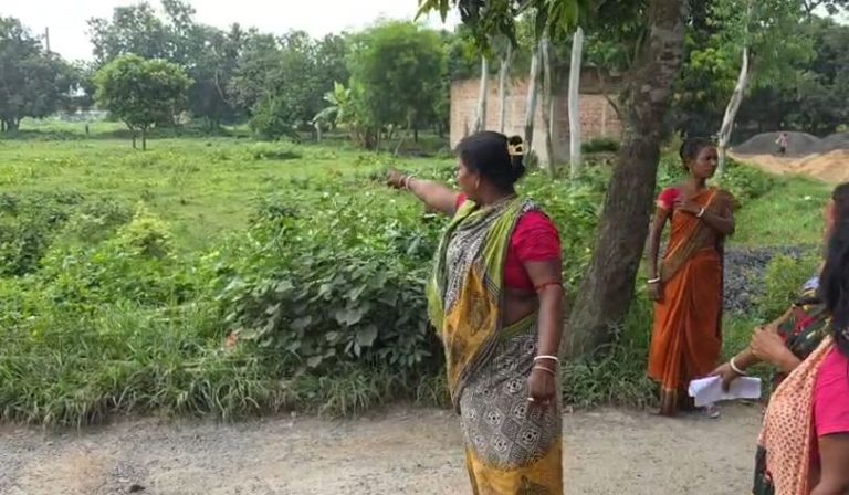 জঙ্গলে ফেলে যাওয়া সদ্যোজাতকে উদ্ধার