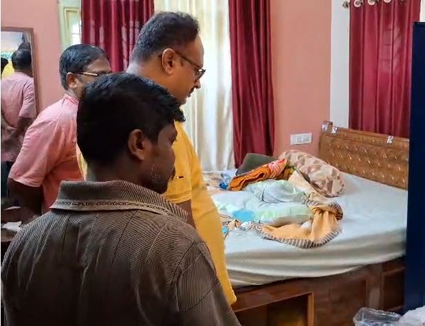 শিল্প প্রতিমন্ত্রীর বাড়ির কাছেই এক রাতে ৫ বাড়িতে দুঃসাহসিক চুরি
