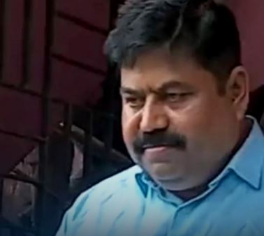 মুখ্যমন্ত্রীর কণ্ঠ নকল করে প্রতারণায় অভিযুক্ত অসমের আমলা