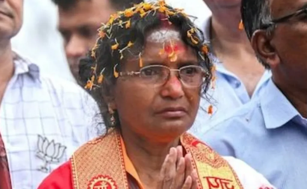 আরজি কর নিয়ে পৃথক তদন্ত কমিটি রাজ্যের, কী বলছেন অভয়ার মা!