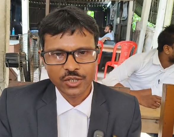  সাকিব খুনের তদন্তে তৃণমূল নেতা জাকির হোসেনের নাম বাদ পড়ার অভিযোগে চাঞ্চল্য