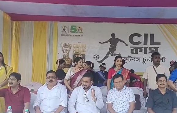 ক্ষমতাসীন নেতাদের সঙ্গে পুজোর মঞ্চে নয়,  বিস্ফোরক মন্তব্য শংকর ঘোষের