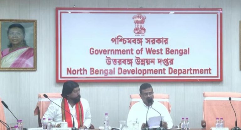 উত্তরকন্যায় চার ঘণ্টার মেগা বৈঠক মুখ্যমন্ত্রীর,  ২৫০ কোটি টাকার প্রকল্প ঘোষণা