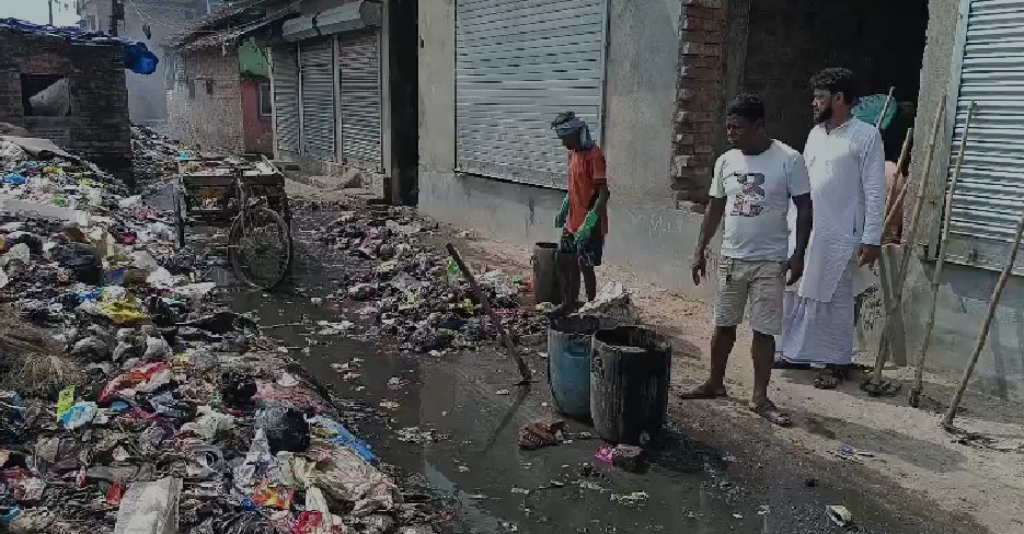 হাওড়ায় ডেঙ্গু প্রতিরোধে গিয়ে নিজেই আক্রান্ত পঞ্চায়েত প্রধান!