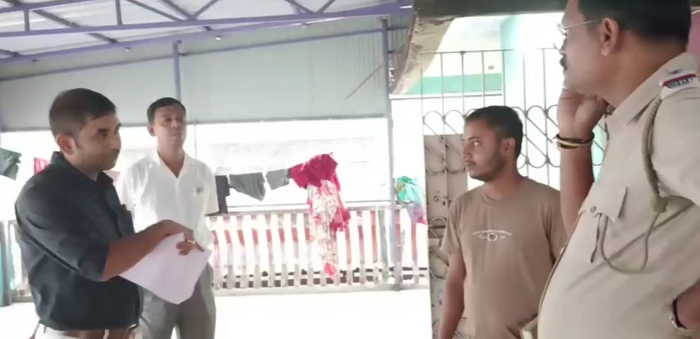 নবদ্বীপে একটি লজে হঠাৎ হানা, খতিয়ে দেখা হল কাগজপত্র