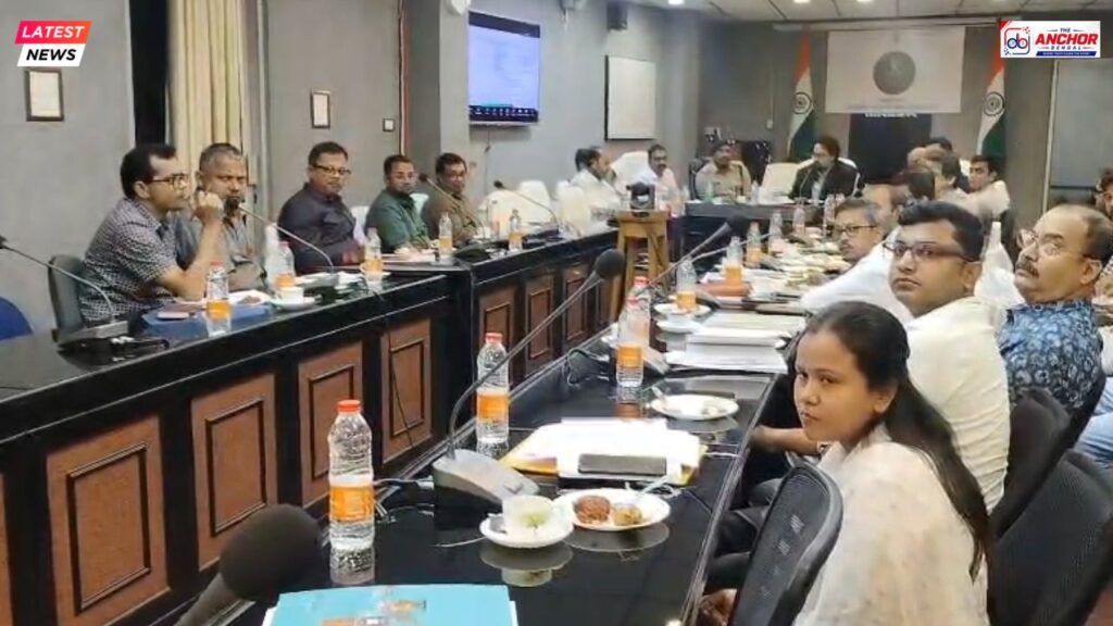 ভাঙন পরিদর্শনে মুখ্য সচিব, ভুতনিকে নতুন ব্লক করার দাবি বিধায়কের