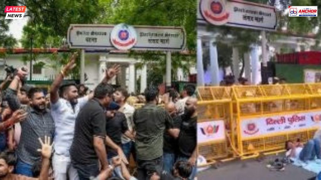 মহিলা সাংবাদিককে ‘যৌন হেনস্থা’: এসিপি-র বিরুদ্ধে এফআইআর চেয়ে আটক ১৮