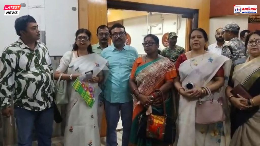 ইংরেজবাজার পুরসভা: কুর্সি দখলের পথে বিজেপি, তৃণমূল ছাড়লেন ১১ কাউন্সিলর